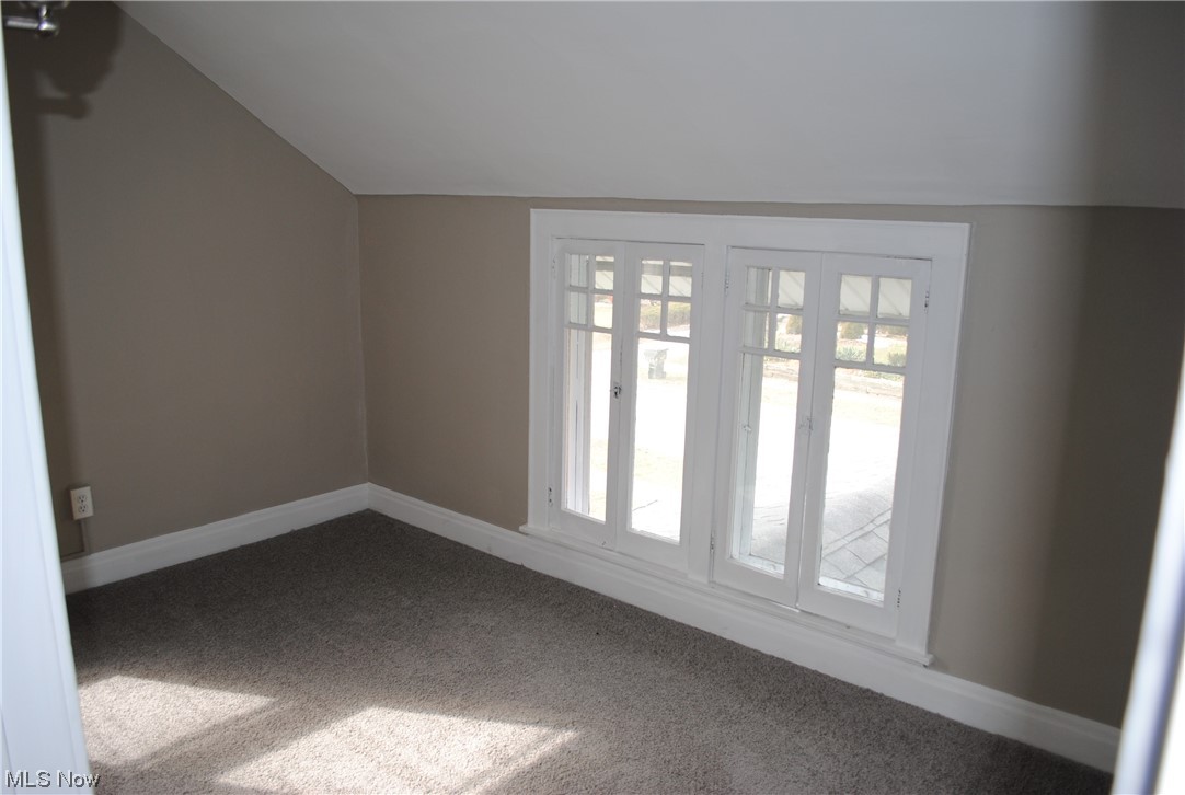1549 Sheffield Road Cleveland, OH 44121 - Photo 15 of 23