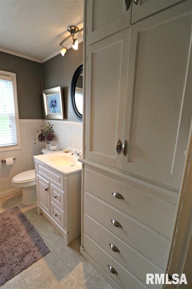 1104 West Ridge Road Peoria, IL 61614 - Photo 13 of 21 Gallery Image 13