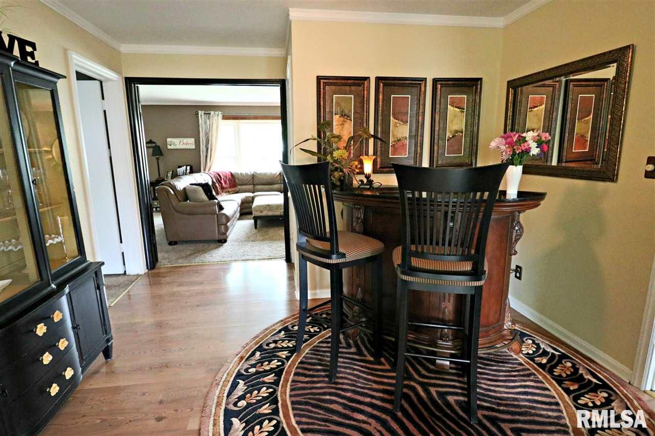 1104 West Ridge Road Peoria, IL 61614 - Photo 6 of 21 Gallery Image 6