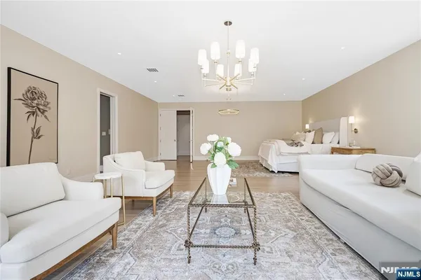 $30,000 | 241 East Saddle River Road, Saddle River, NJ 07458