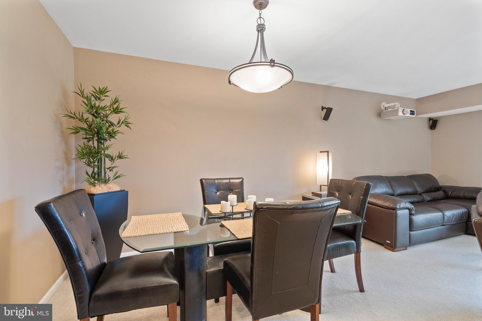 369 Drummers Lane Wayne, PA 19087 - Photo 4 of 14 Dining Area