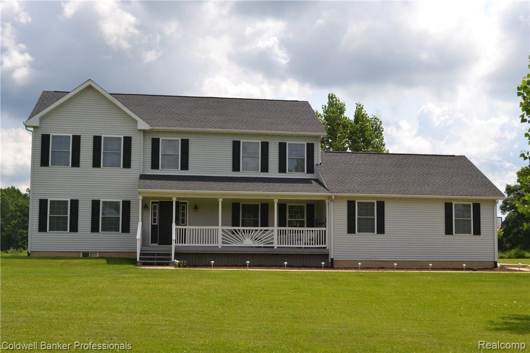 2453 Morris Road Lapeer, MI 48446 - Photo 1 of 32 DSC_0401.JPG