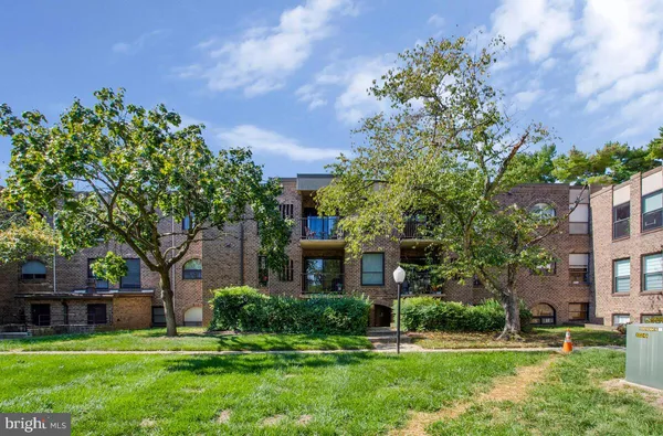 $2,130 | 13 Silverwood Circle, Unit 2, Annapolis, MD 21403