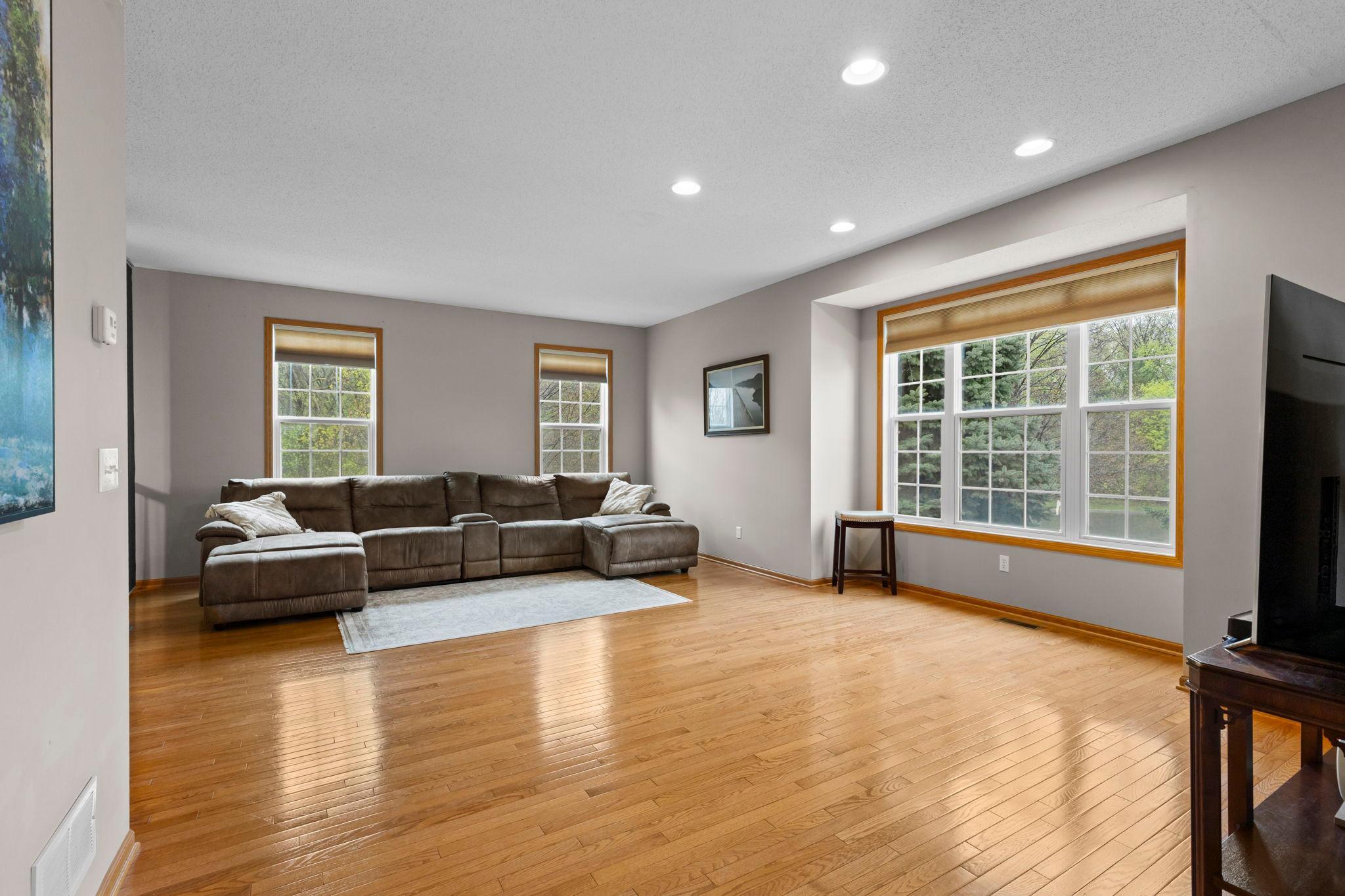1780 Riverside Drive Shakopee, MN 55379 - Photo 16 of 58