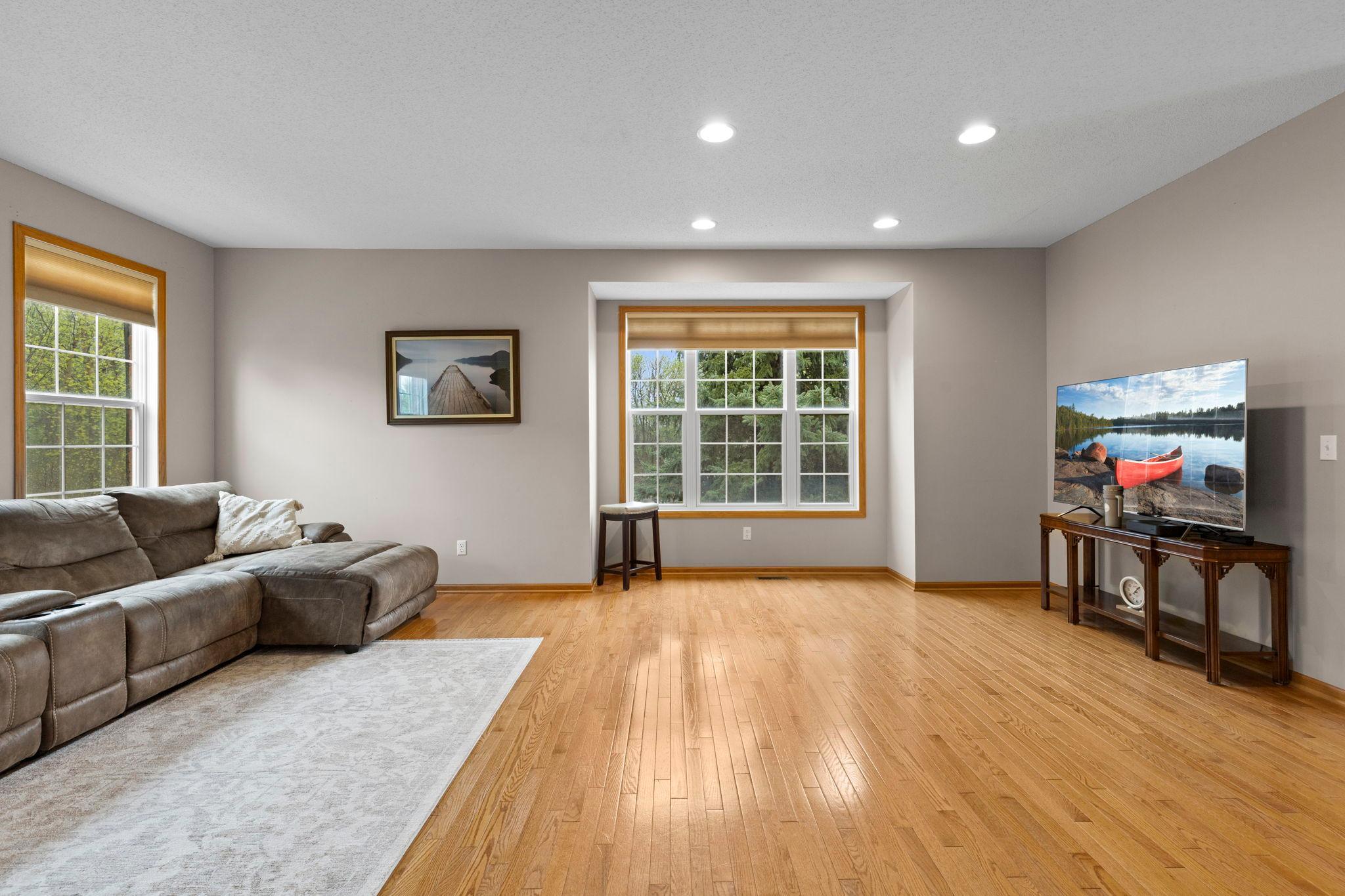 1780 Riverside Drive Shakopee, MN 55379 - Photo 17 of 58