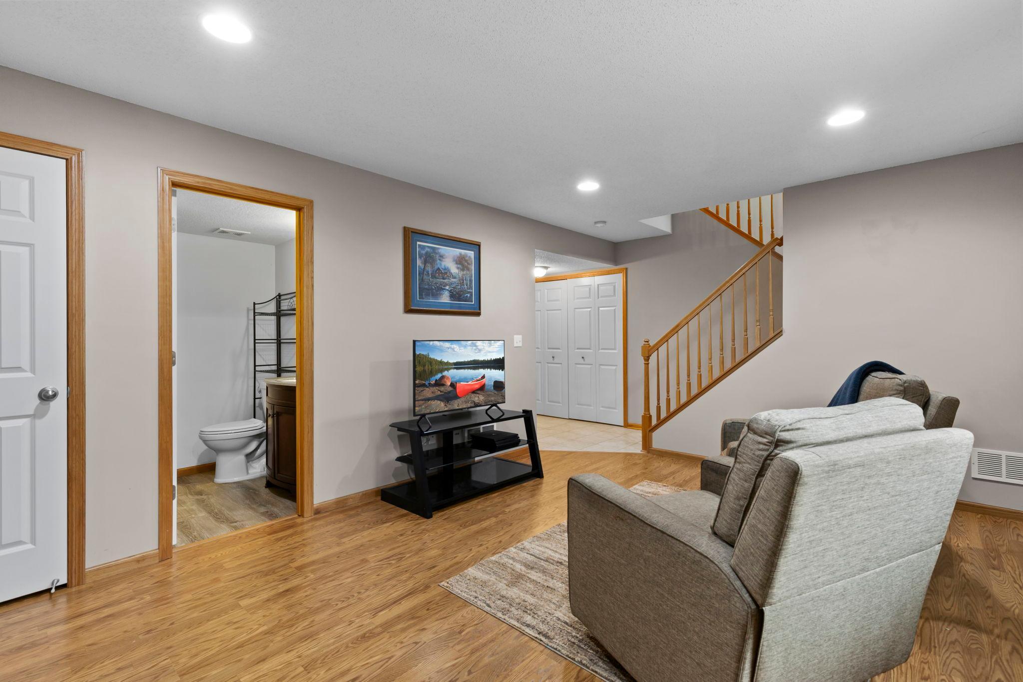 1780 Riverside Drive Shakopee, MN 55379 - Photo 43 of 58
