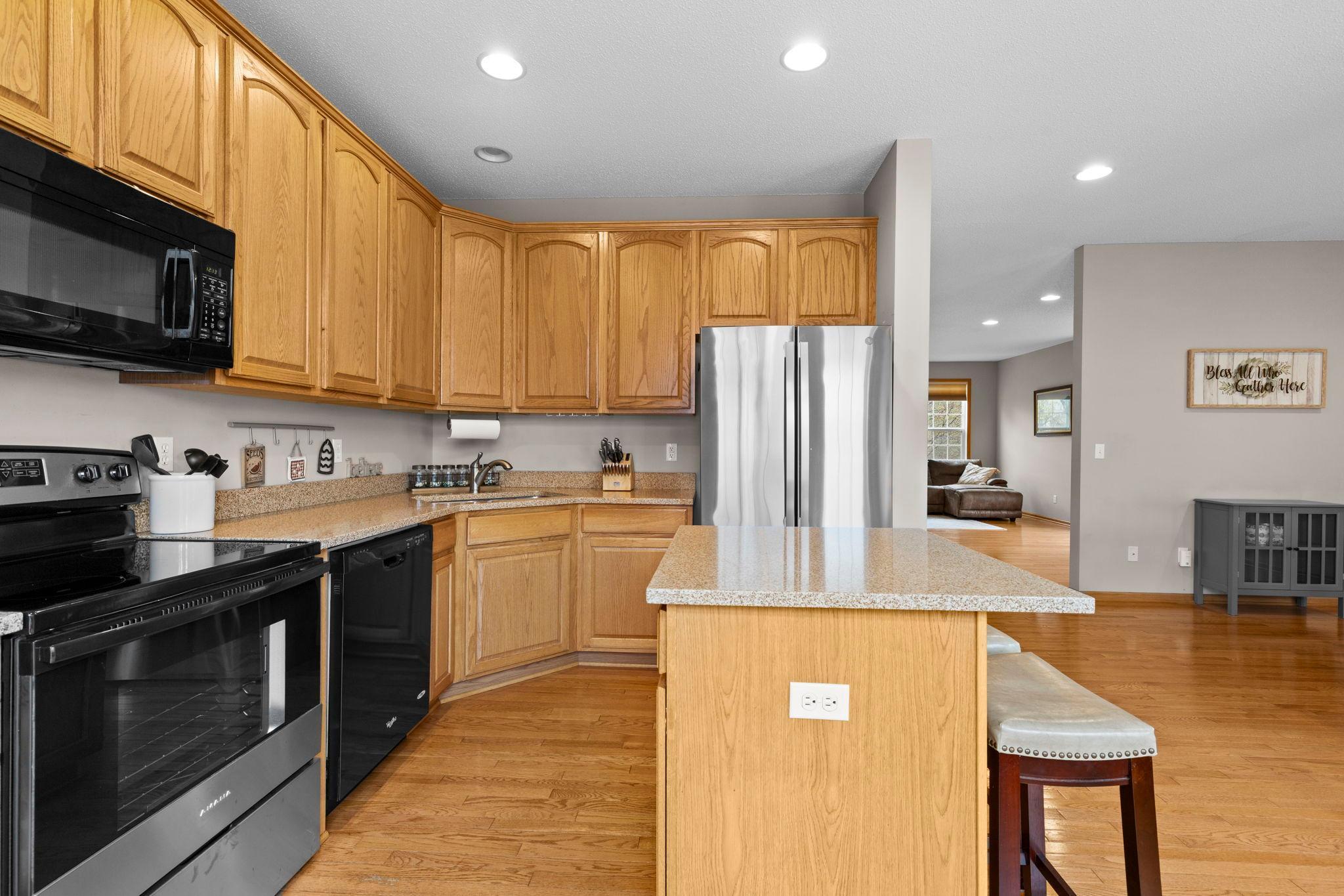 1780 Riverside Drive Shakopee, MN 55379 - Photo 5 of 58