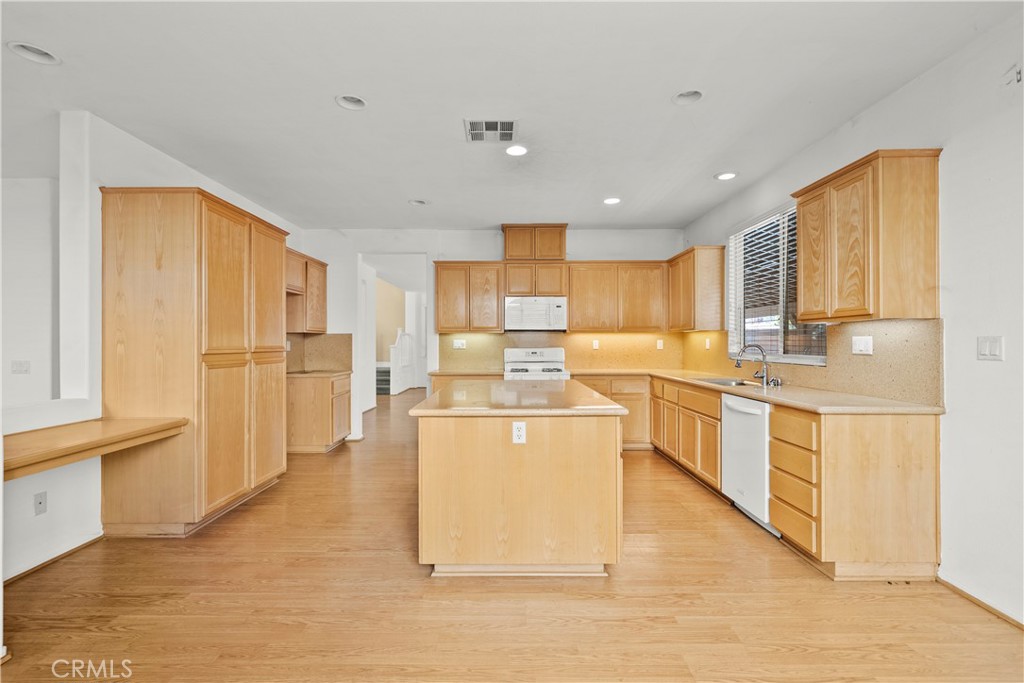 43341 Elizabeth Lane Lancaster, CA 93535 - Photo 35 of 45