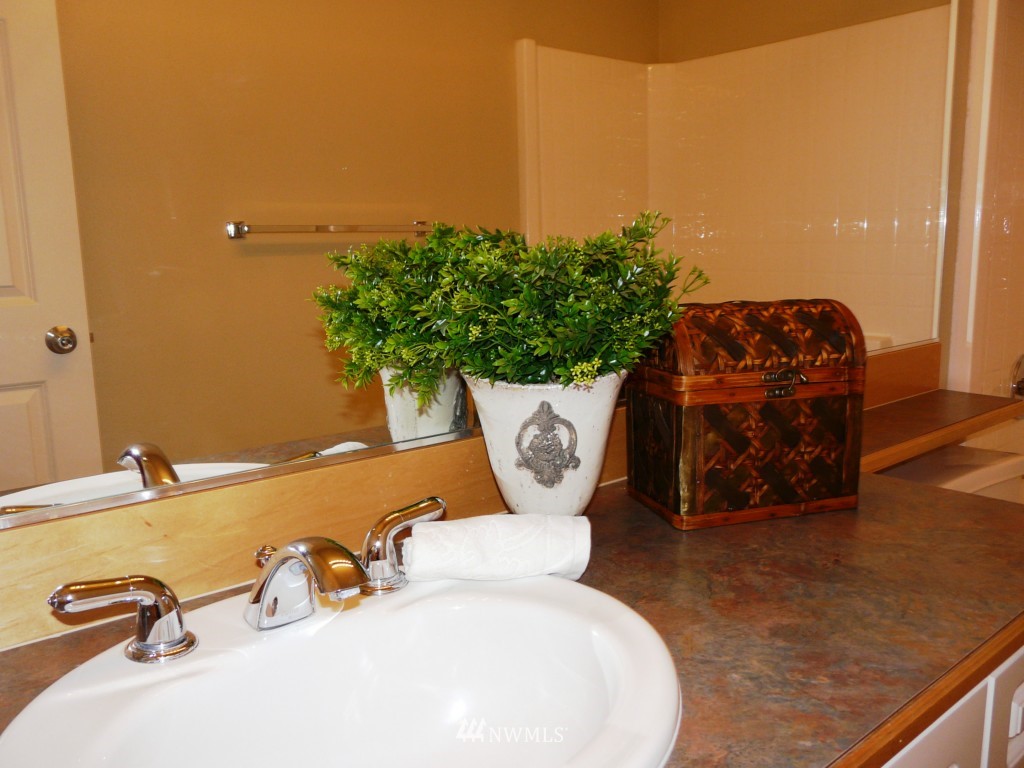 4632 Morris Avenue South Renton, WA 98055 - Photo 14 of 21 Gallery Image 14