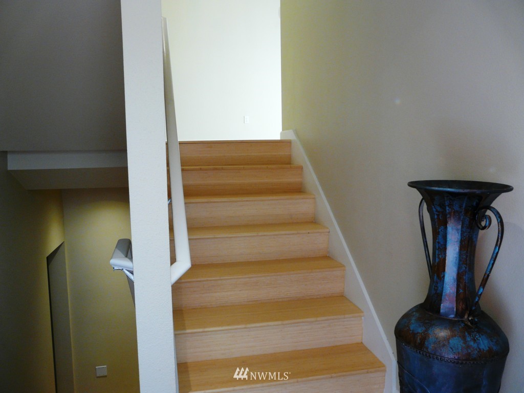 4632 Morris Avenue South Renton, WA 98055 - Photo 9 of 21 Gallery Image 9