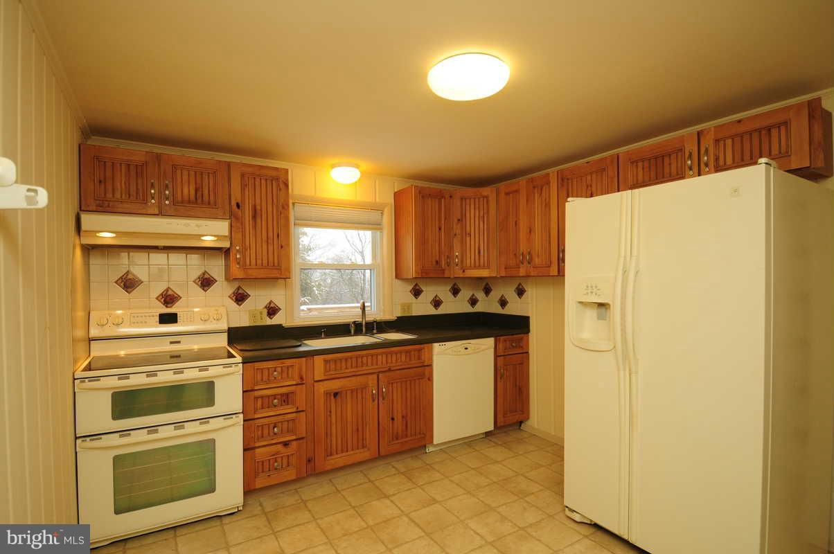 40160 Mt Gilead Road Leesburg, VA 20175 - Photo 8 of 25 Kitchen