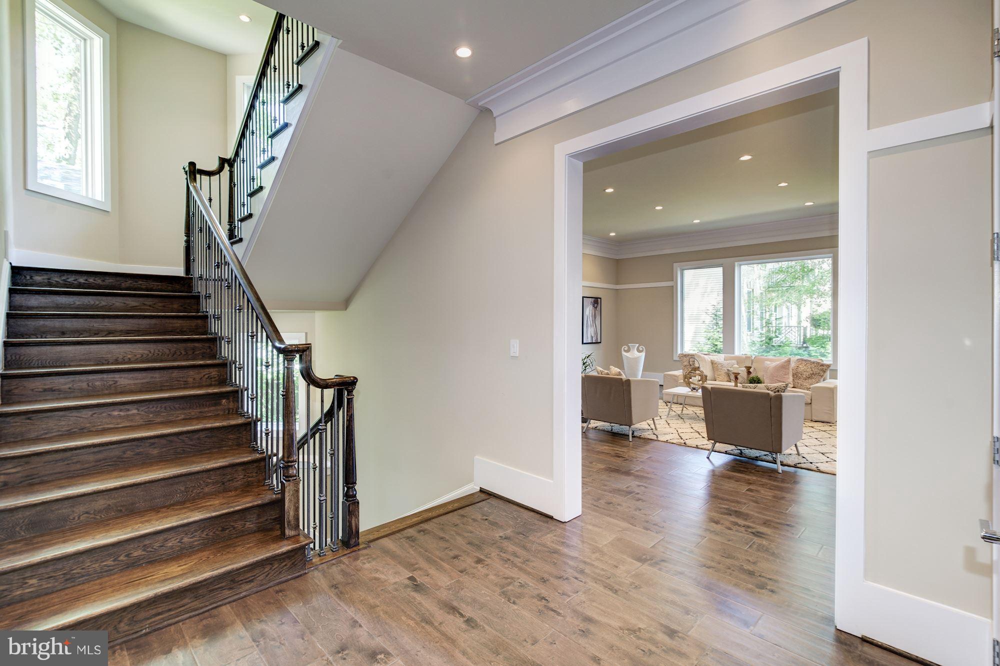 1923 Byrd Road Vienna, VA 22182 - Photo 18 of 30 Interior (General)