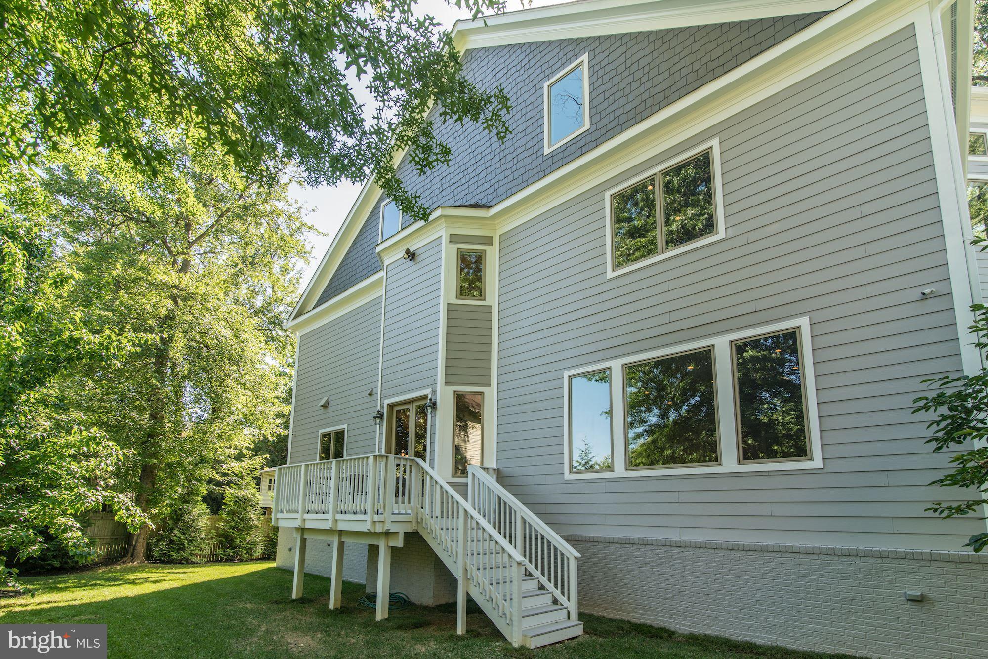 1923 Byrd Road Vienna, VA 22182 - Photo 28 of 30 Exterior (Rear)