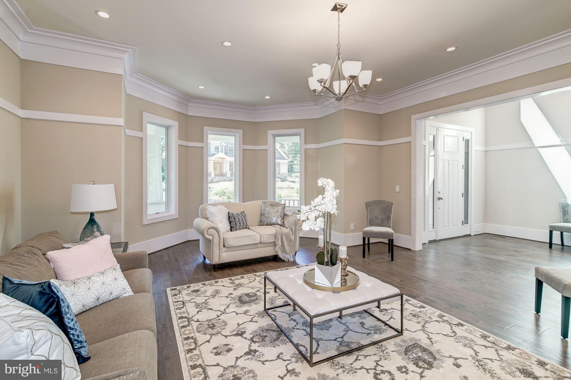 1923 Byrd Road Vienna, VA 22182 - Photo 6 of 30 Living Room