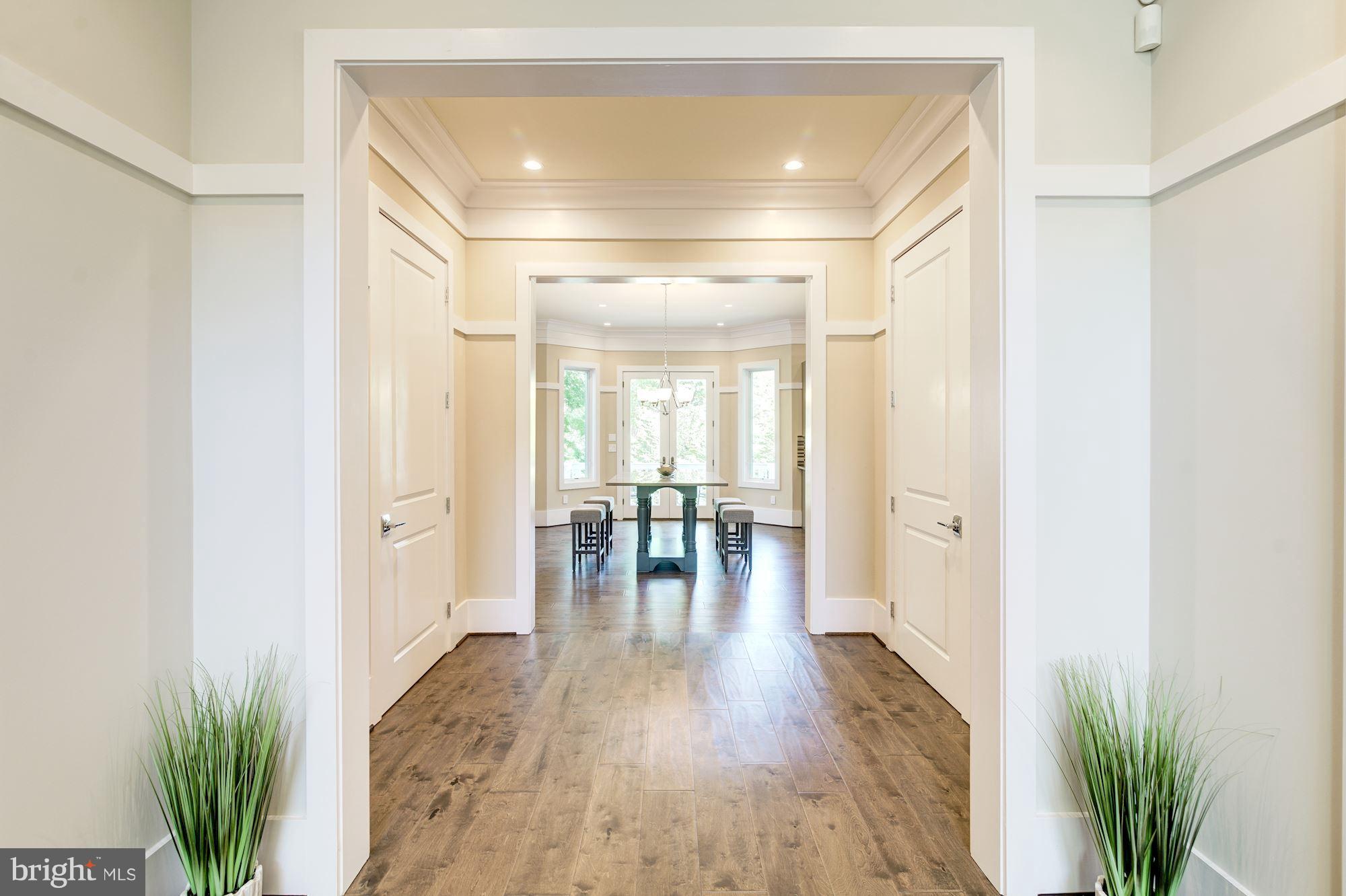 1923 Byrd Road Vienna, VA 22182 - Photo 10 of 30 Interior (General)