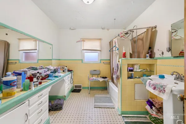 $395,000 | 818 Union Avenue, Filer, ID 83328