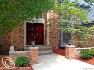 5590 Walnut Ridge Circle West Bloomfield, MI 48322 - Photo 2 of 16
