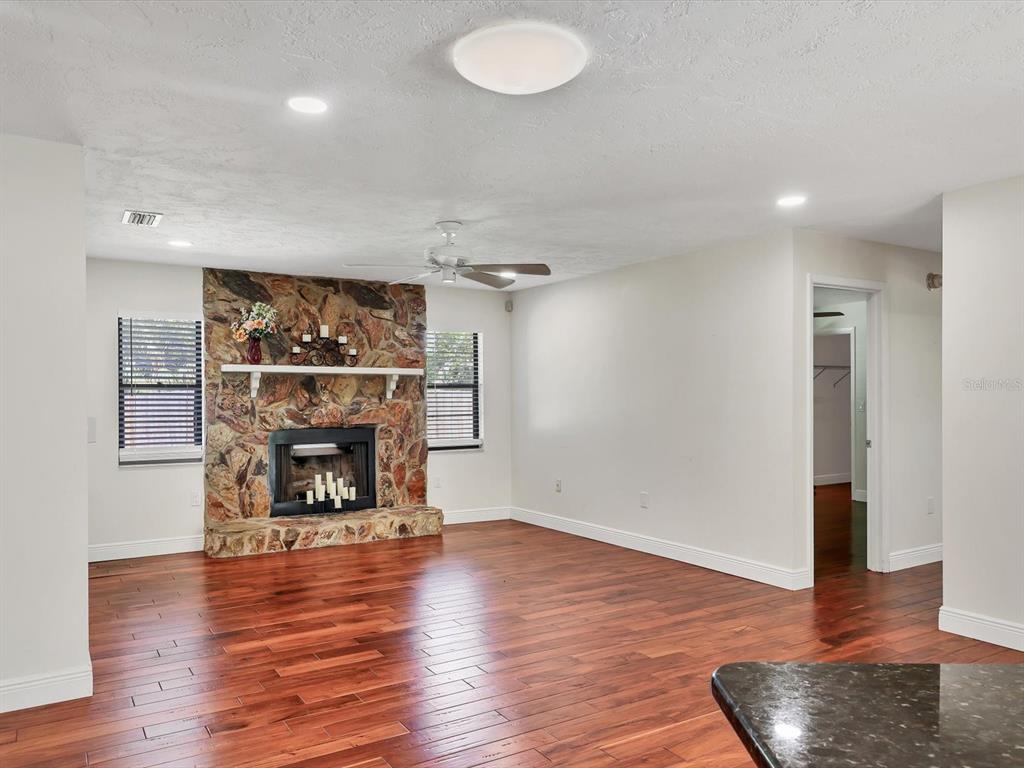3927 Desoto Road Sarasota, FL 34243 - Photo 26 of 67
