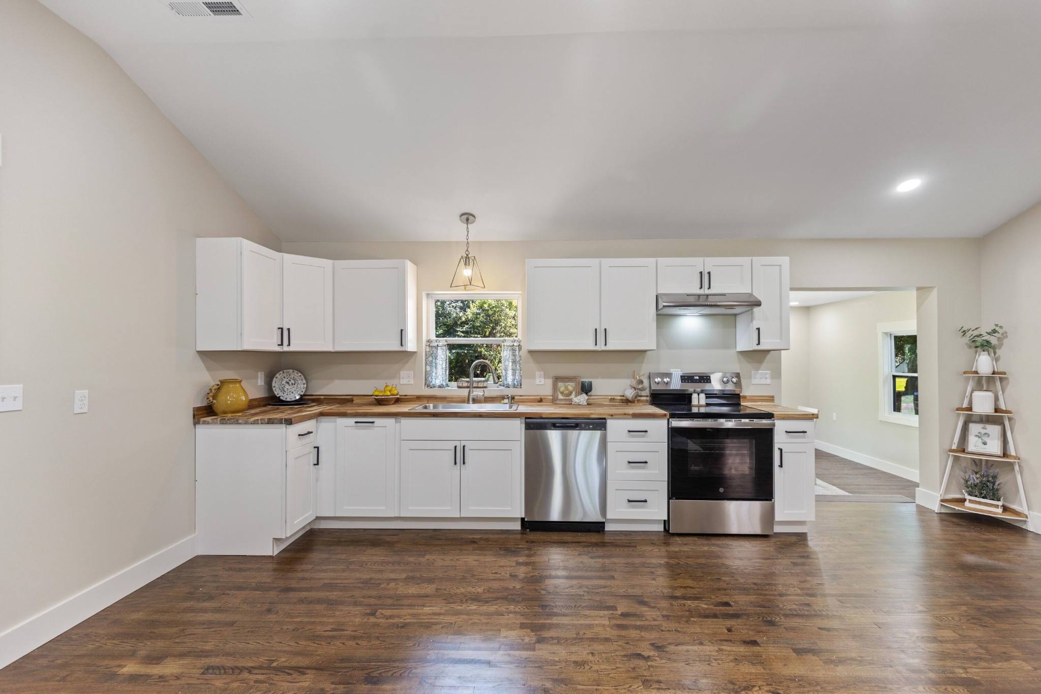 224 Red Pond Road Sweetwater, TN 37874 - Photo 15 of 42 Gallery Image 15