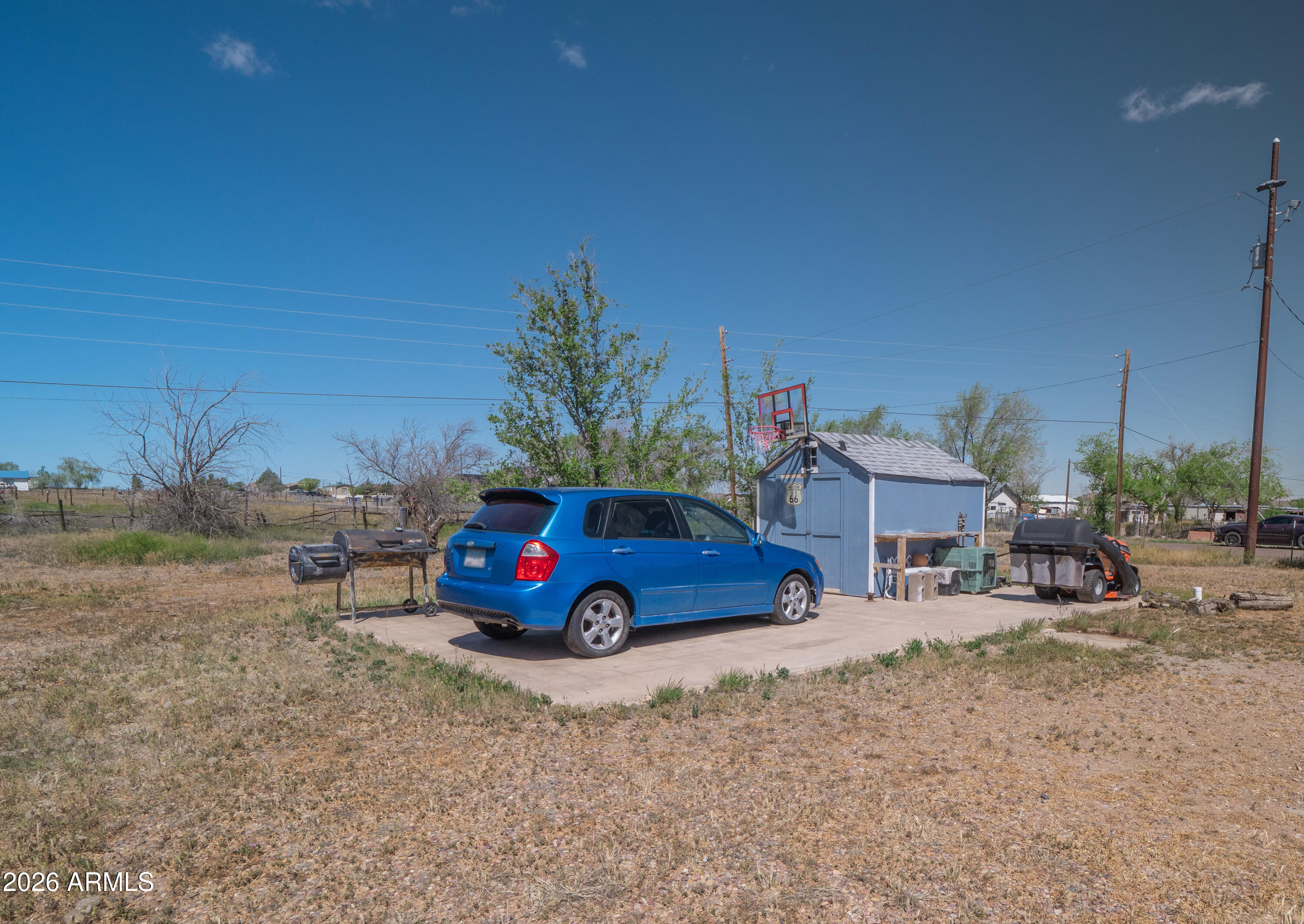 1401 Ranch Road Taylor, AZ 85939 - Photo 49 of 61 a car parked in front of a house