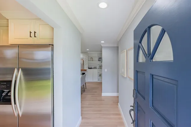 a en suite bathroom with a shower