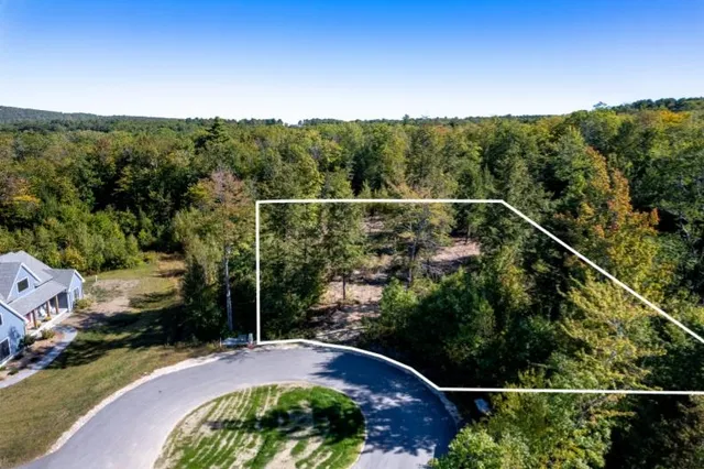 $249,500 | 17 Sedgewood Drive, Tuftonboro, NH 03816