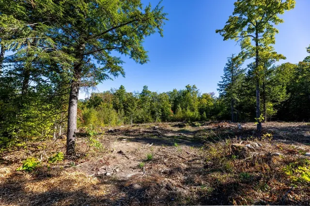 $249,500 | 17 Sedgewood Drive, Tuftonboro, NH 03816