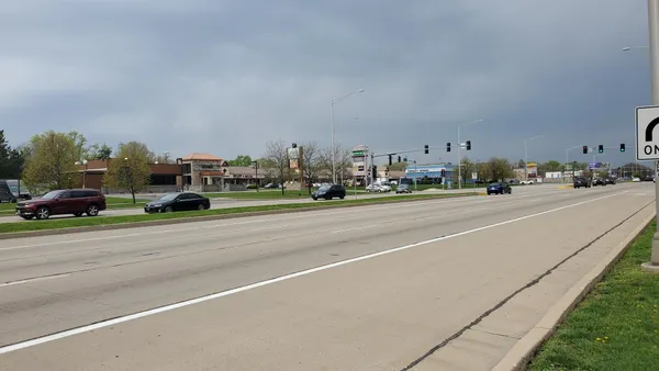 $999,000 | 18-w570 West North Avenue, Villa Park, IL 60181