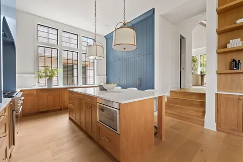 $2,189,900 | 705 South 12th Street, Nashville, TN 37206