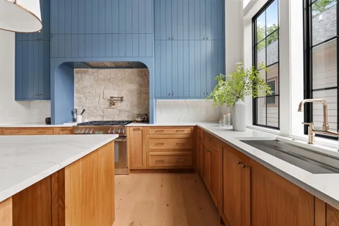 $2,189,900 | 705 South 12th Street, Nashville, TN 37206