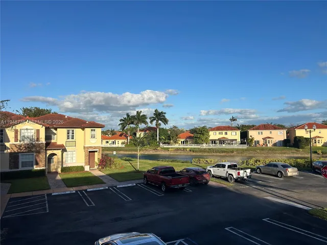 $2,175 | 1720 Northeast 33rd Avenue, Unit 2015, Homestead, FL 33033
