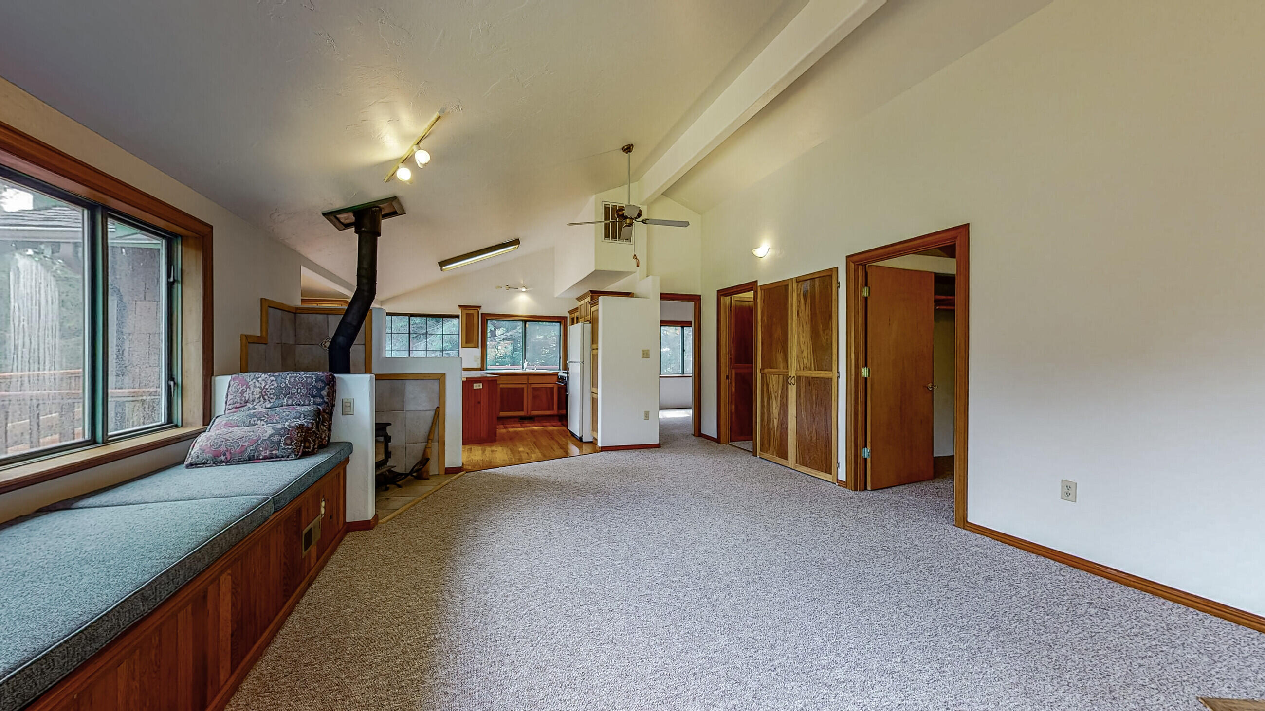 8073 Berta Road Eureka, CA 95503 - Photo 8 of 130