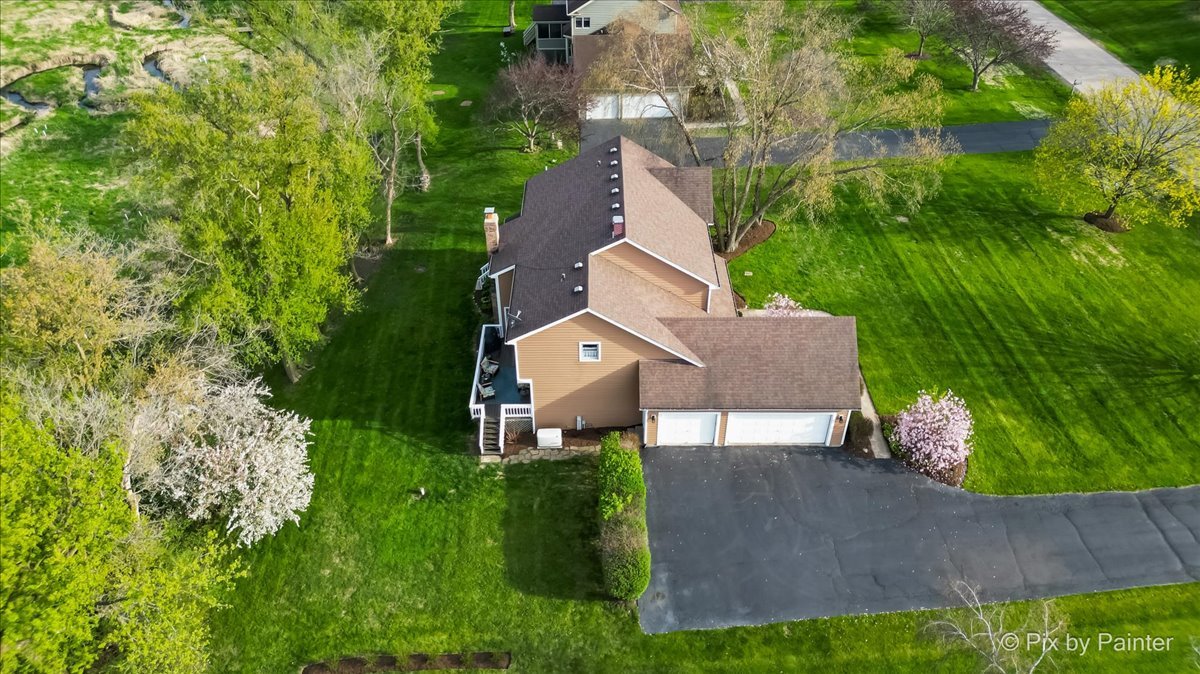 3910 Tecoma Drive Crystal Lake, IL 60012 - Photo 48 of 54 an aerial view of a house