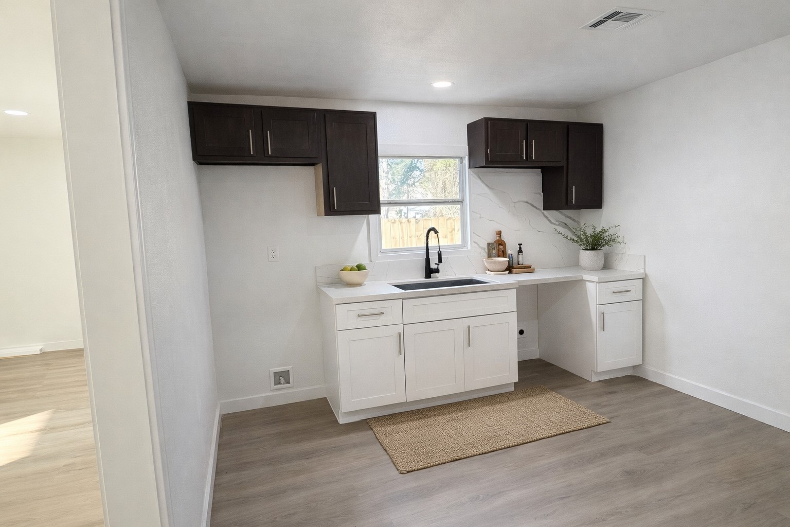 9306 Grady Street Houston, TX 77016 - Photo 5 of 14