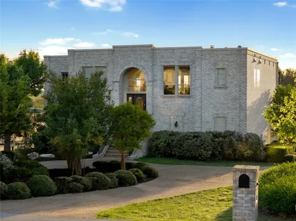 $1,299,000 | 407 Dasher Drive, Lakeway, TX 78734