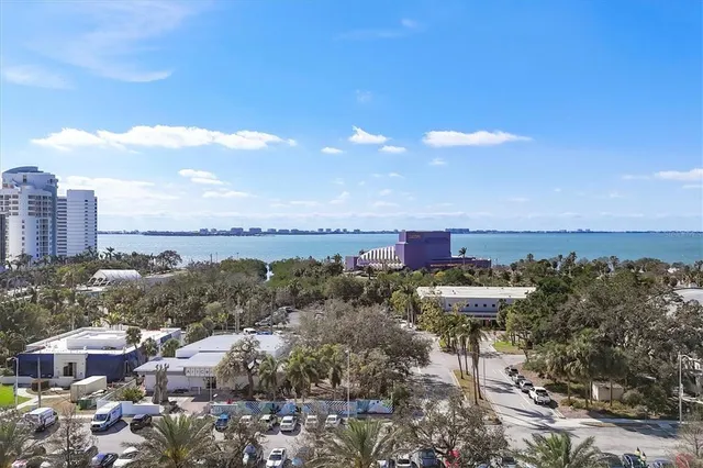 $645,000 | 800 North Tamiami Trail, Unit 808, Sarasota, FL 34236