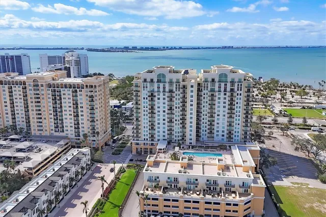 $645,000 | 800 North Tamiami Trail, Unit 808, Sarasota, FL 34236