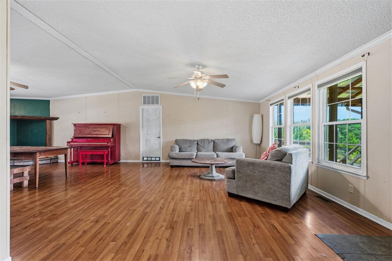 146 Mercer Road Bowling Green, KY 42101 - Photo 17 of 38 Gallery Image 17