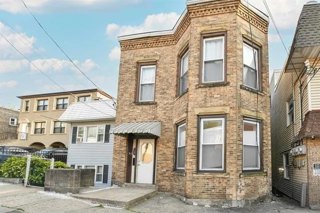 a front view of a residential houses