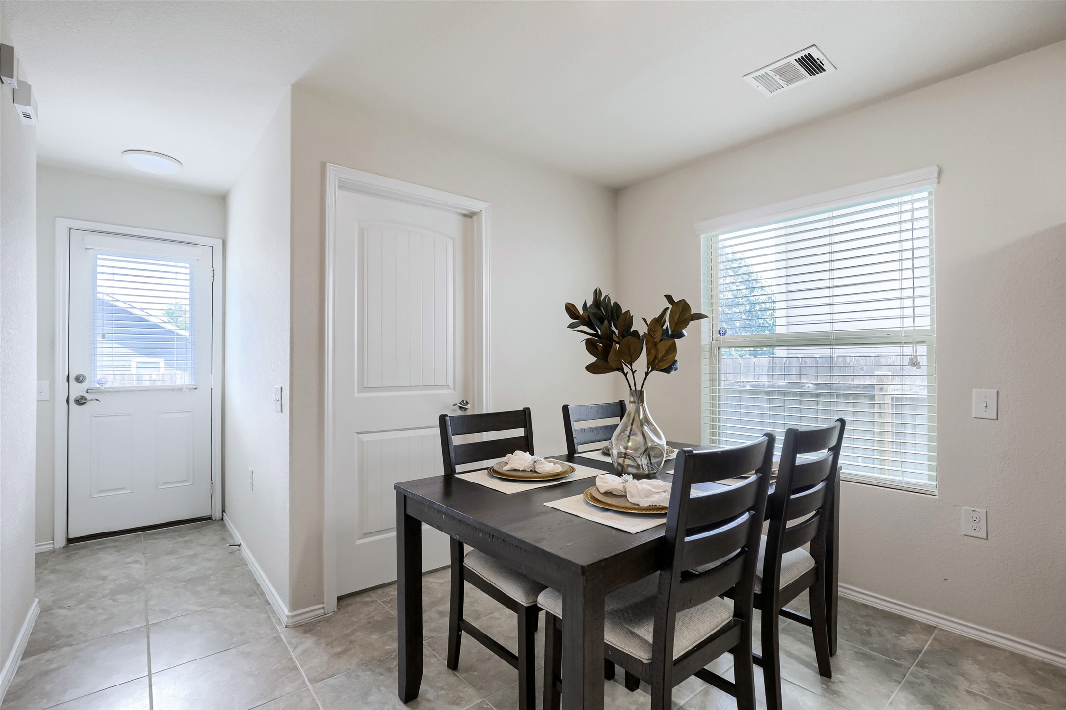 7216 Razors Edge Drive Austin, TX 78744 - Photo 28 of 36