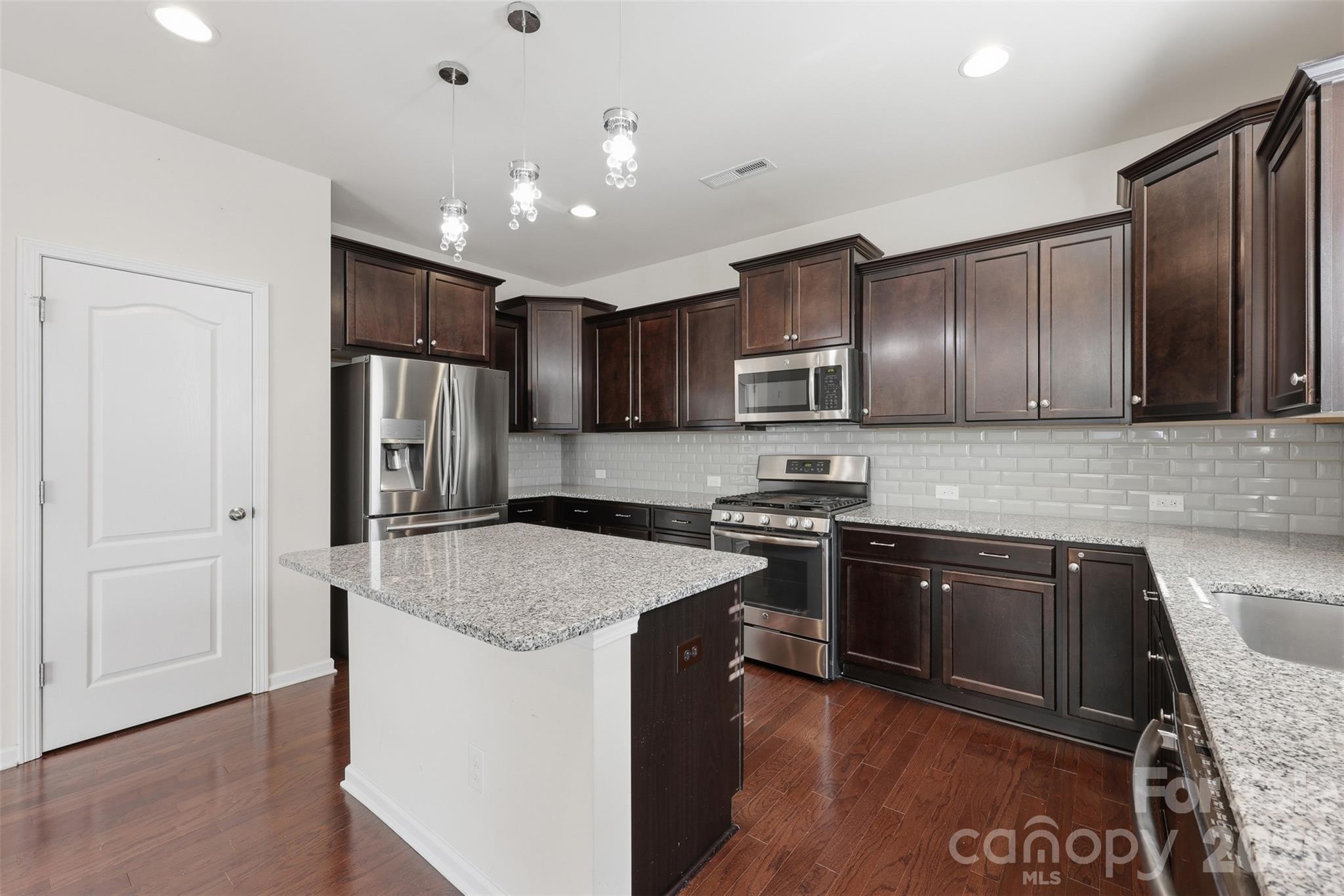 1722 Still River Way Fort Mill, SC 29708 - Photo 14 of 45