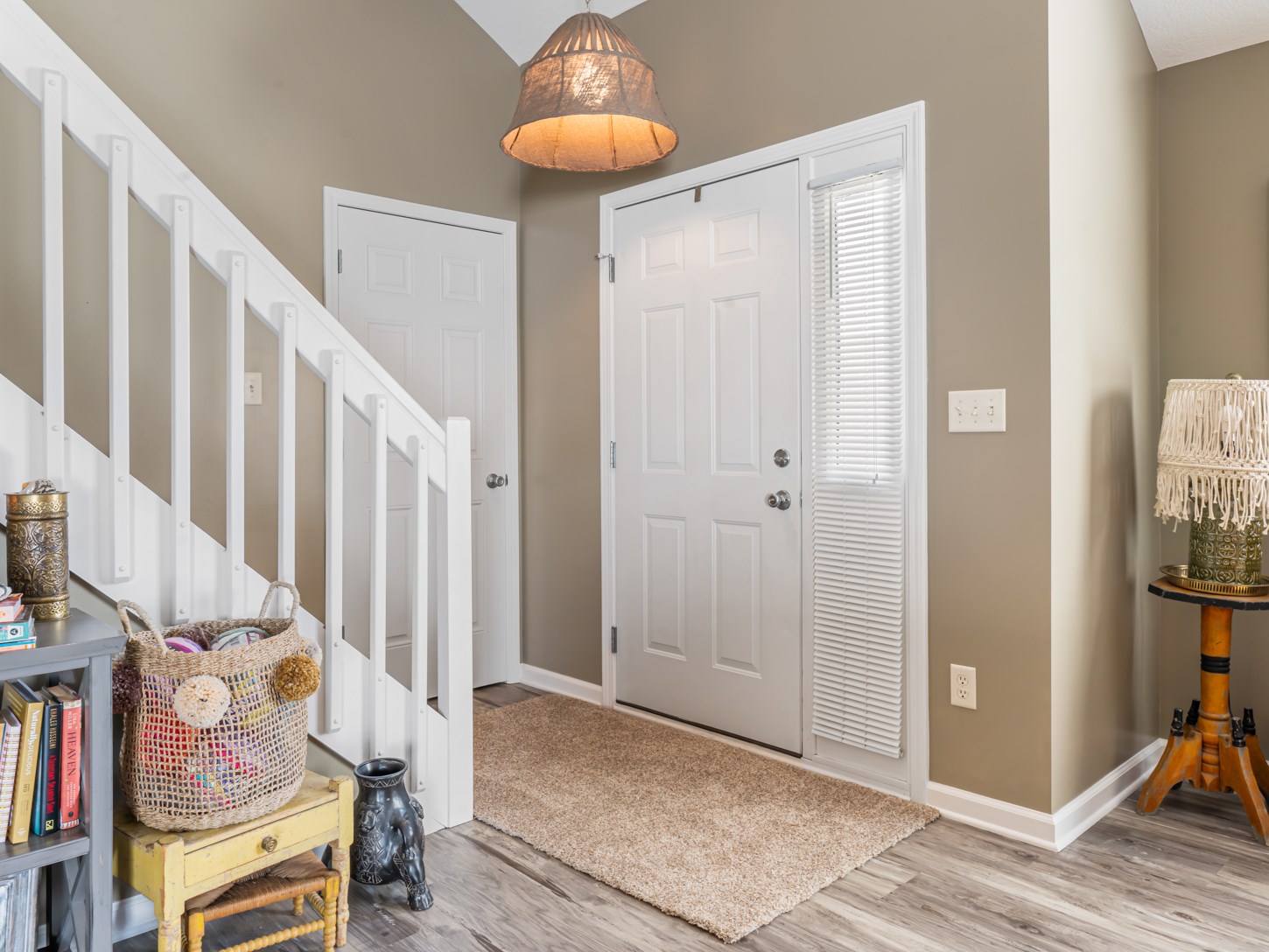 10029 Oak Trail Road Fort Wayne, IN 46825 - Photo 2 of 36 Gallery Image 2