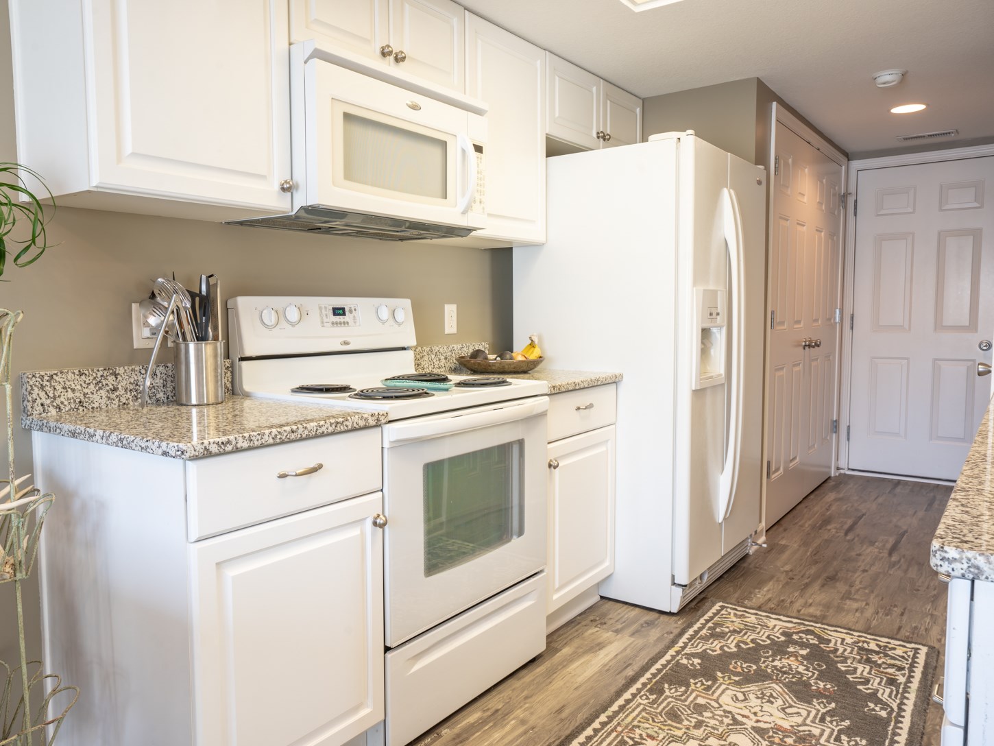 10029 Oak Trail Road Fort Wayne, IN 46825 - Photo 10 of 36 Gallery Image 10