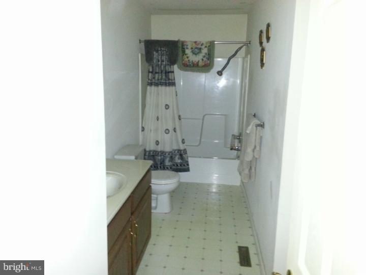 202 Roxberry Drive Sinking Spring, PA 19608 - Photo 9 of 13 Bathroom