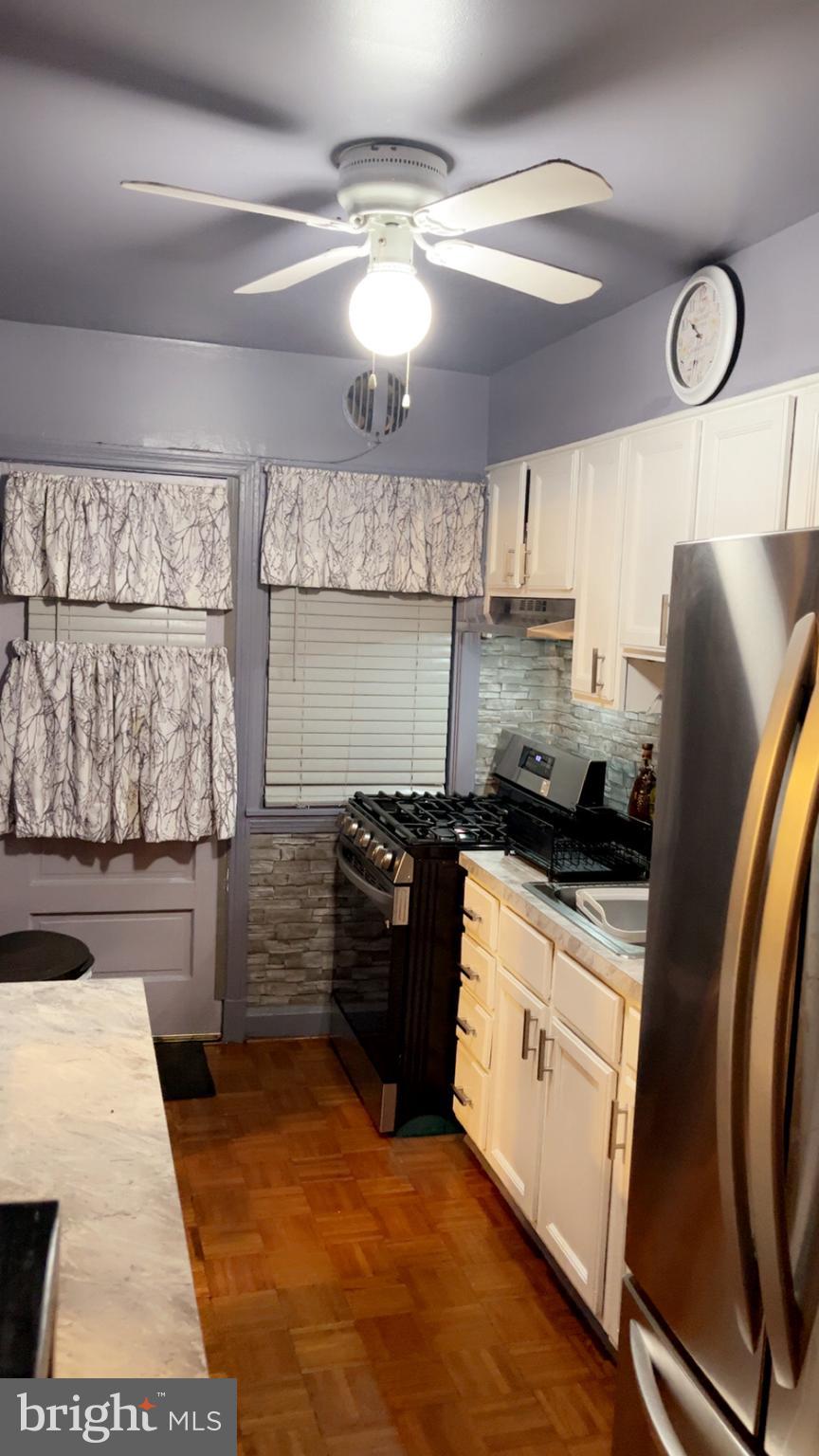 839 Lyndhurst Street Baltimore, MD 21229 - Photo 6 of 16