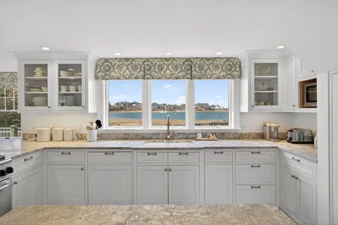 $4,500,000 | 346 Morris Island Road, Chatham, MA 02633