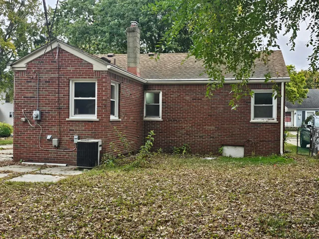 $168,500 | 22459 Daniels Street, St. Clair Shores, MI 48081