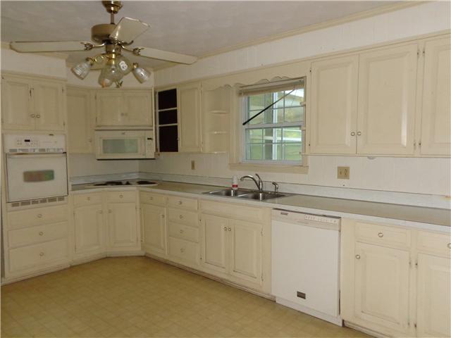 279 Chipman Road Bethpage, TN 37022 - Photo 14 of 19 Gallery Image 14