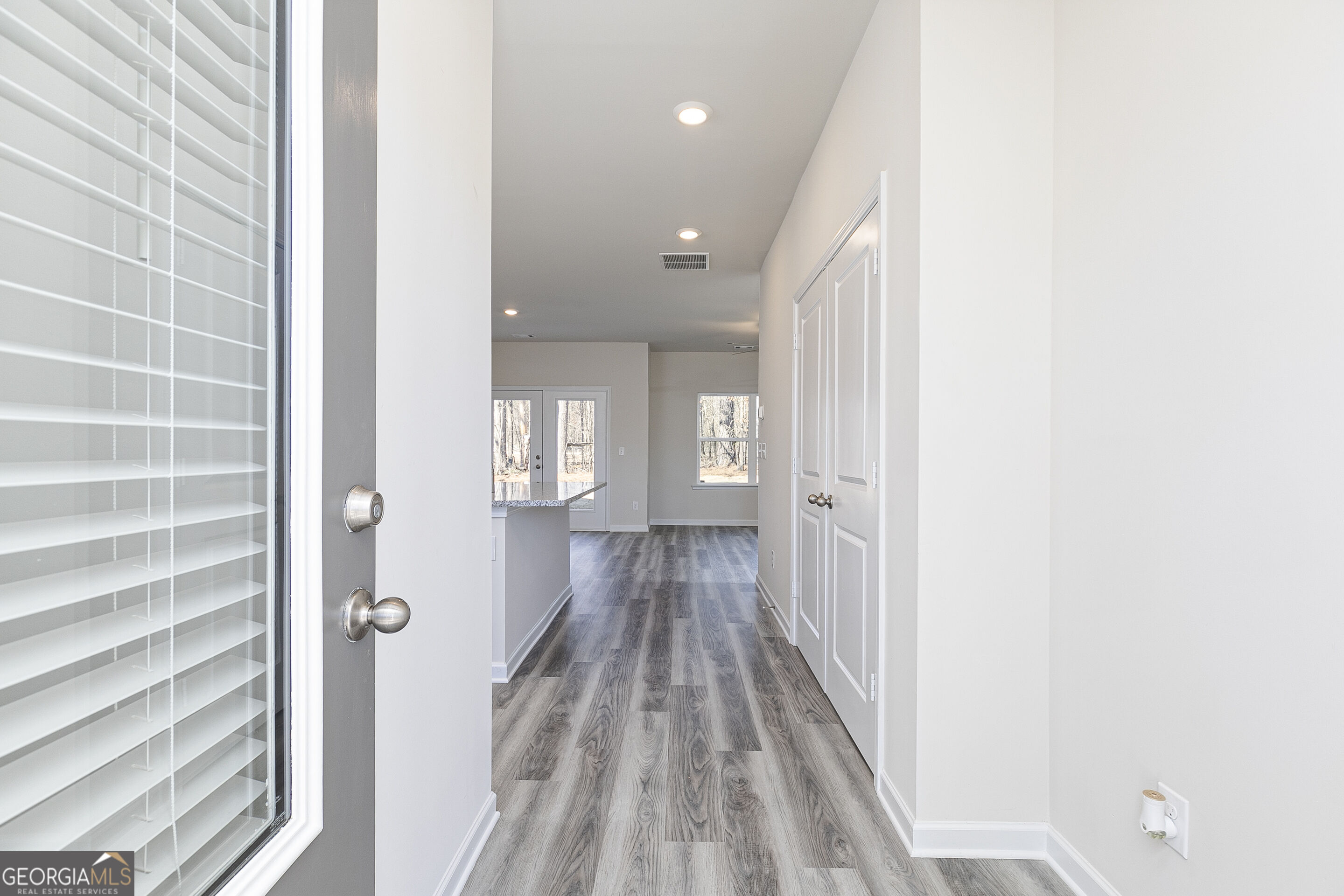204 Rooker Drive LaGrange, GA 30241 - Photo 4 of 25 Gallery Image 4