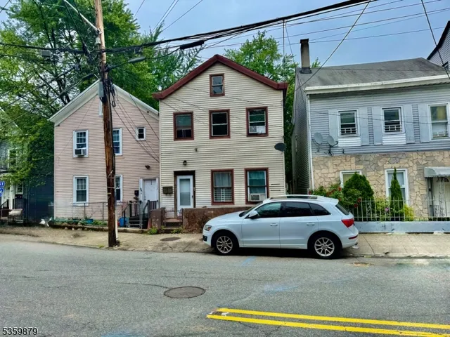 $600,000 | 150 East Main Street, Paterson, NJ 07522